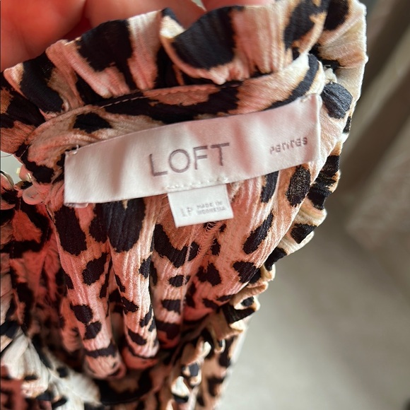 LOFT Leopard Print Ruffled Blouse - Picture 4 of 4